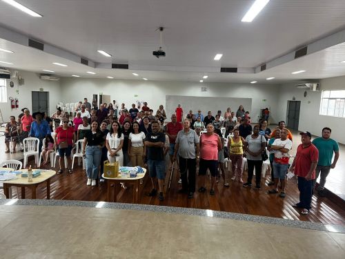 Secretaria de Saúde de Nova Aurora entrega canetas reutilizáveis de insulina e orienta pacientes sobre uso correto